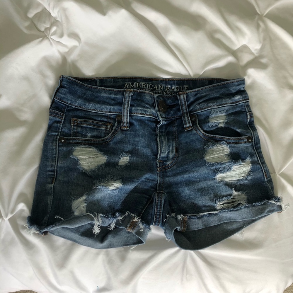 low rise american eagle shorts